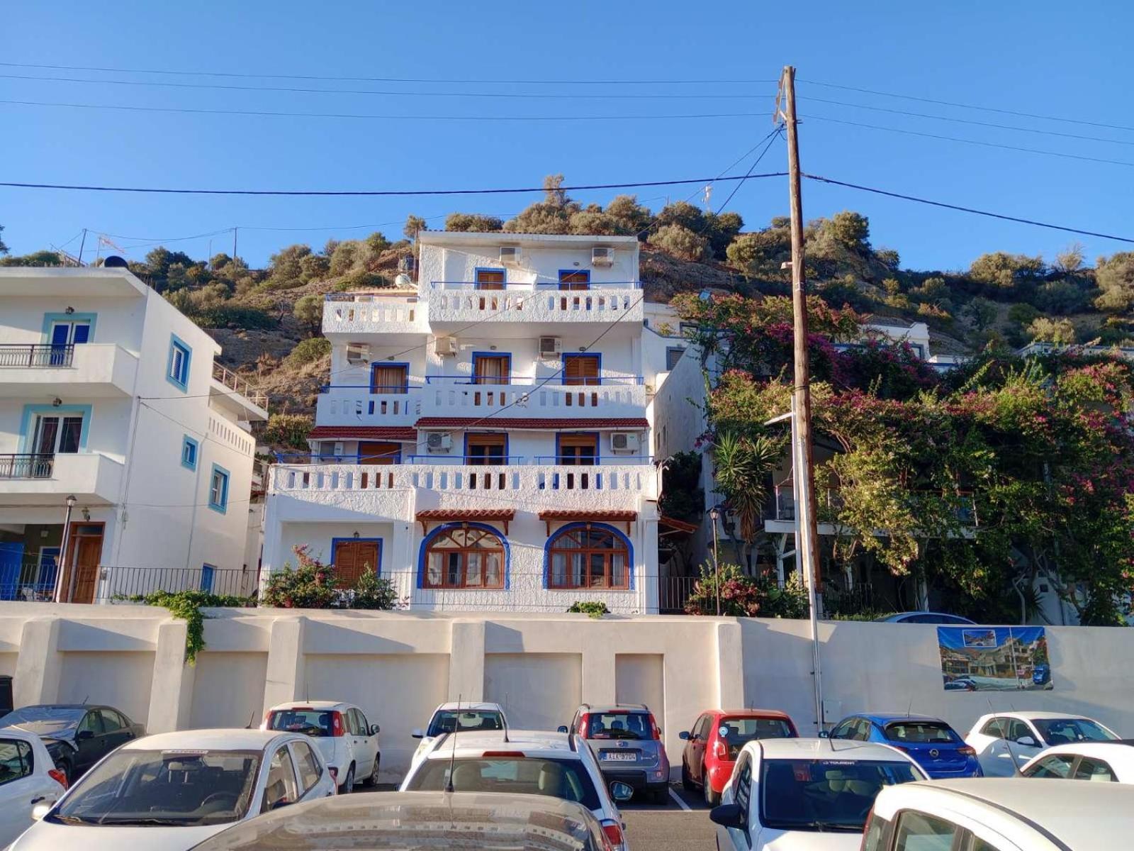Kriti Studios Agia Galini  Luaran gambar